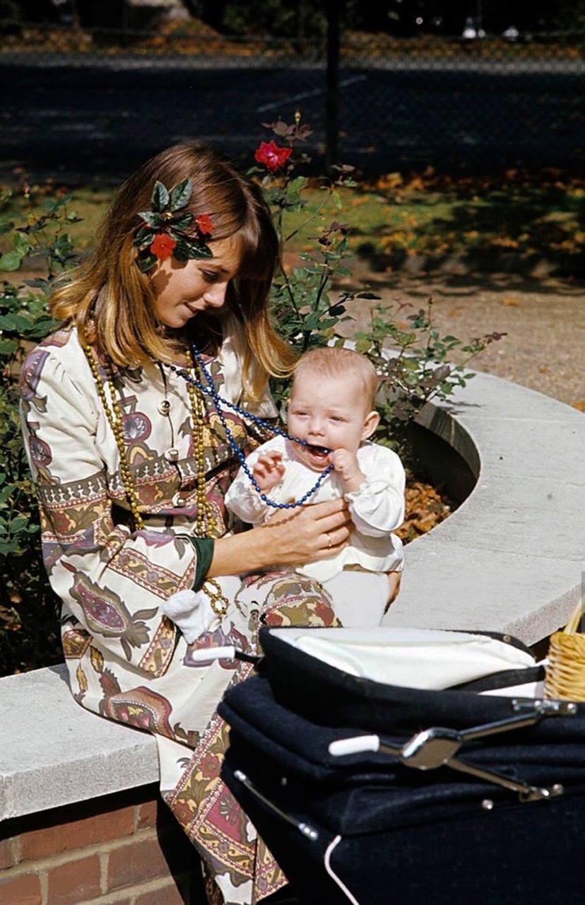 psychedelic fashion London Philippe Le Tellier Paris Match 1967