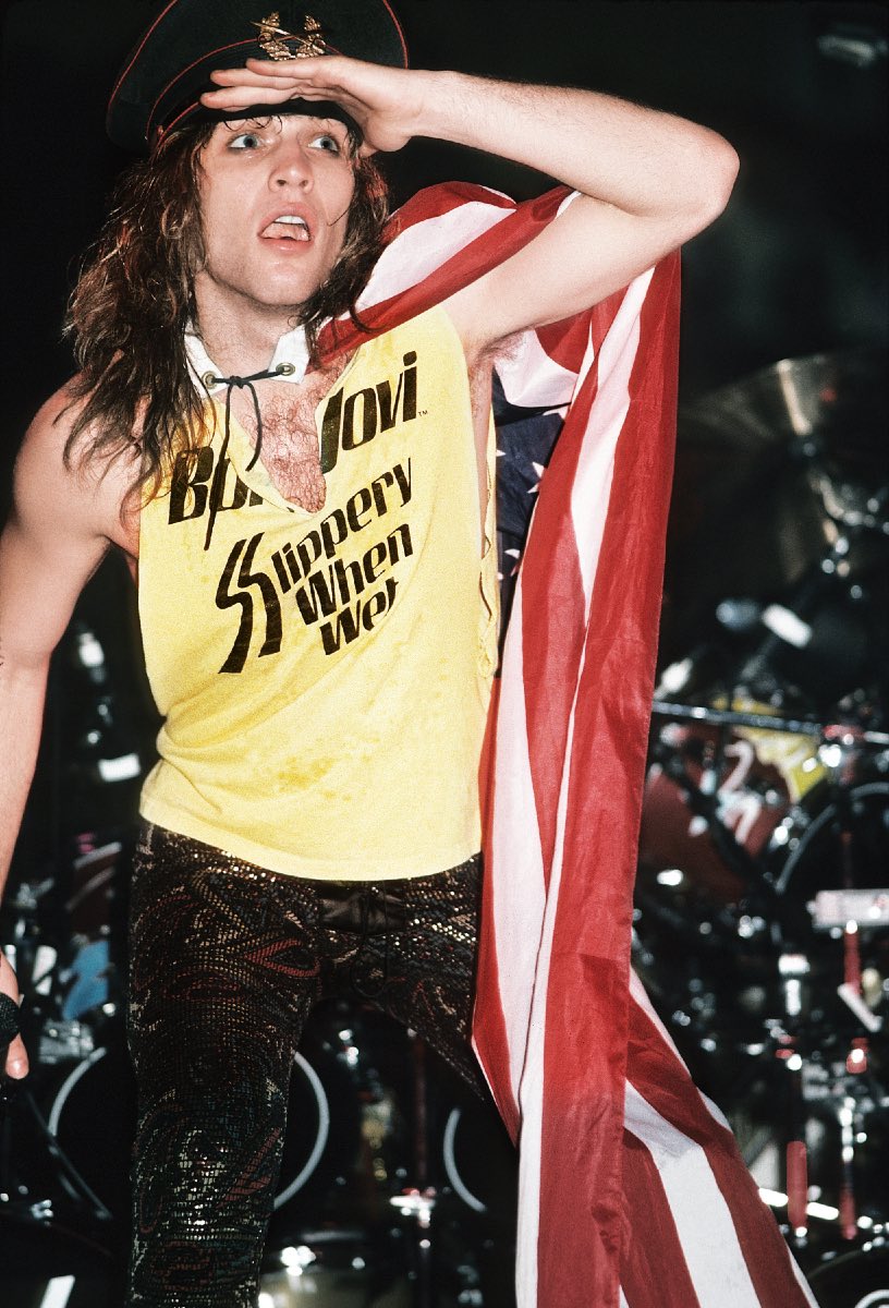 Jon Bon Jovi performing live, April 1987