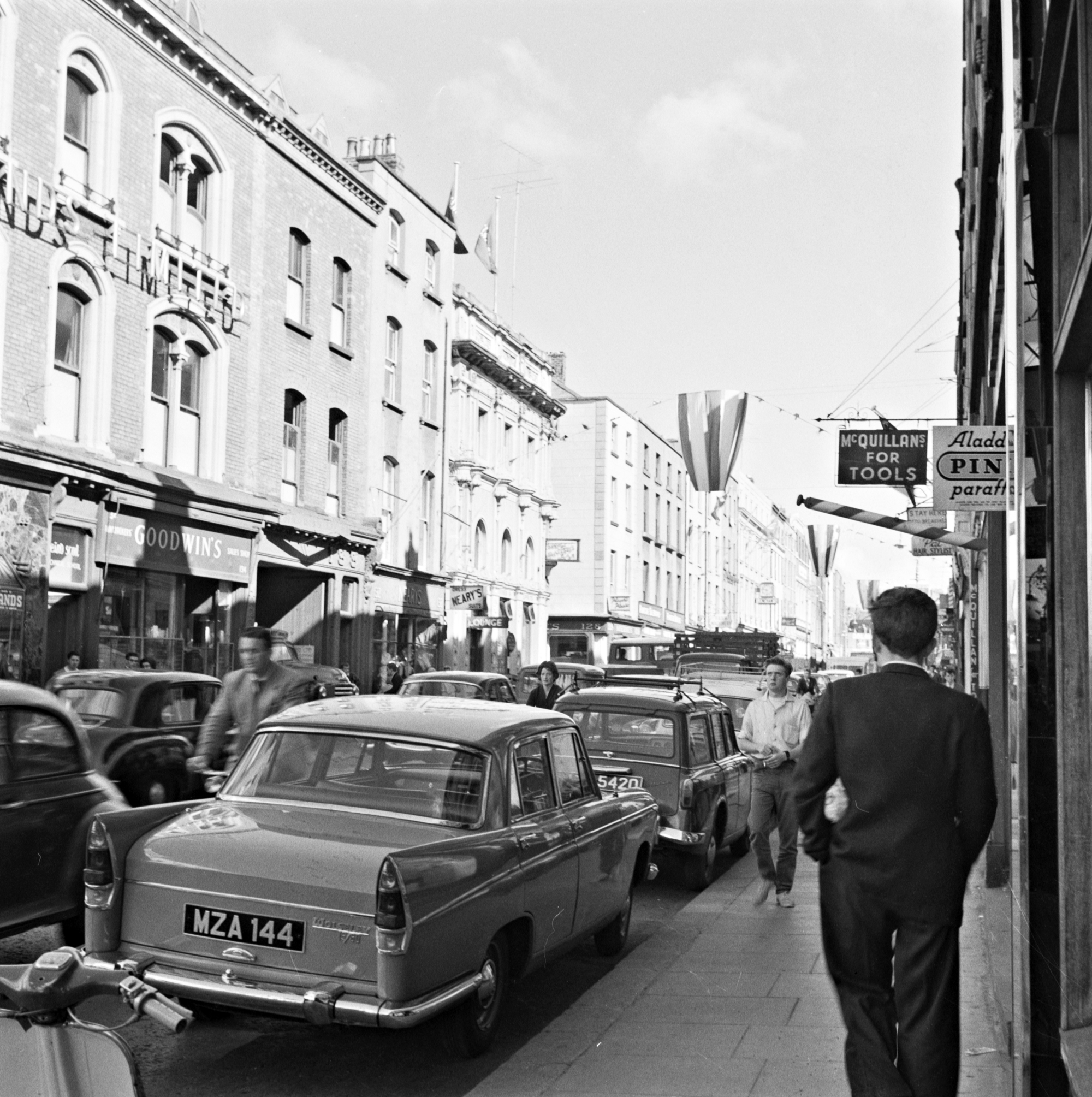 Ireland 1960s, Capel Street, Dublin at 9.30 am Date: Tuesday, 28 June 1960