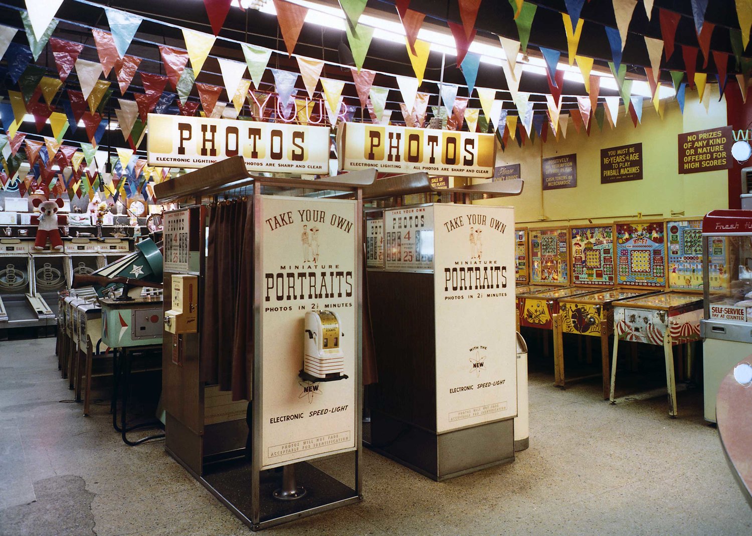 Wonderland Arcade, Kansas City, Missouri, 1968
