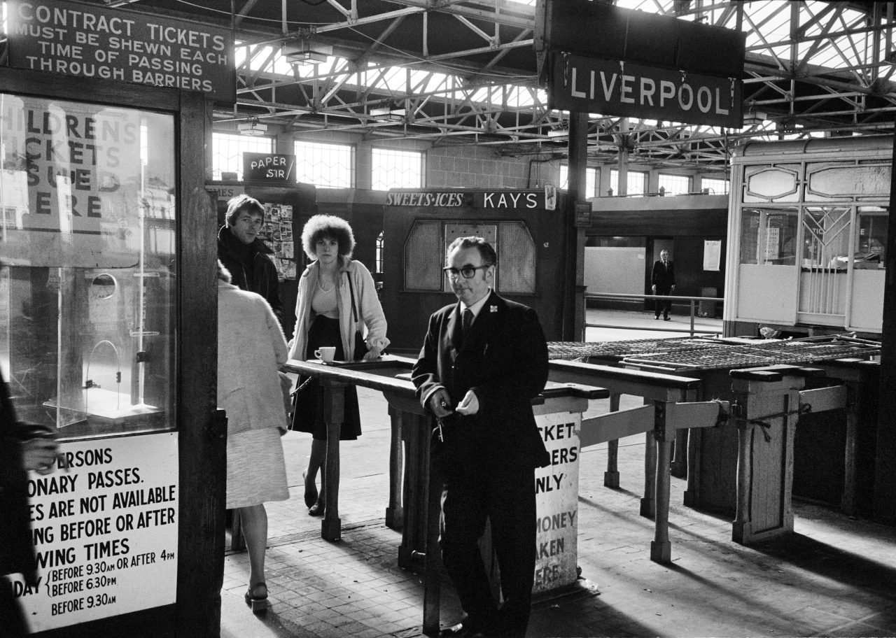 Woodside Ferry Terminal, 1986, © Tom Wood