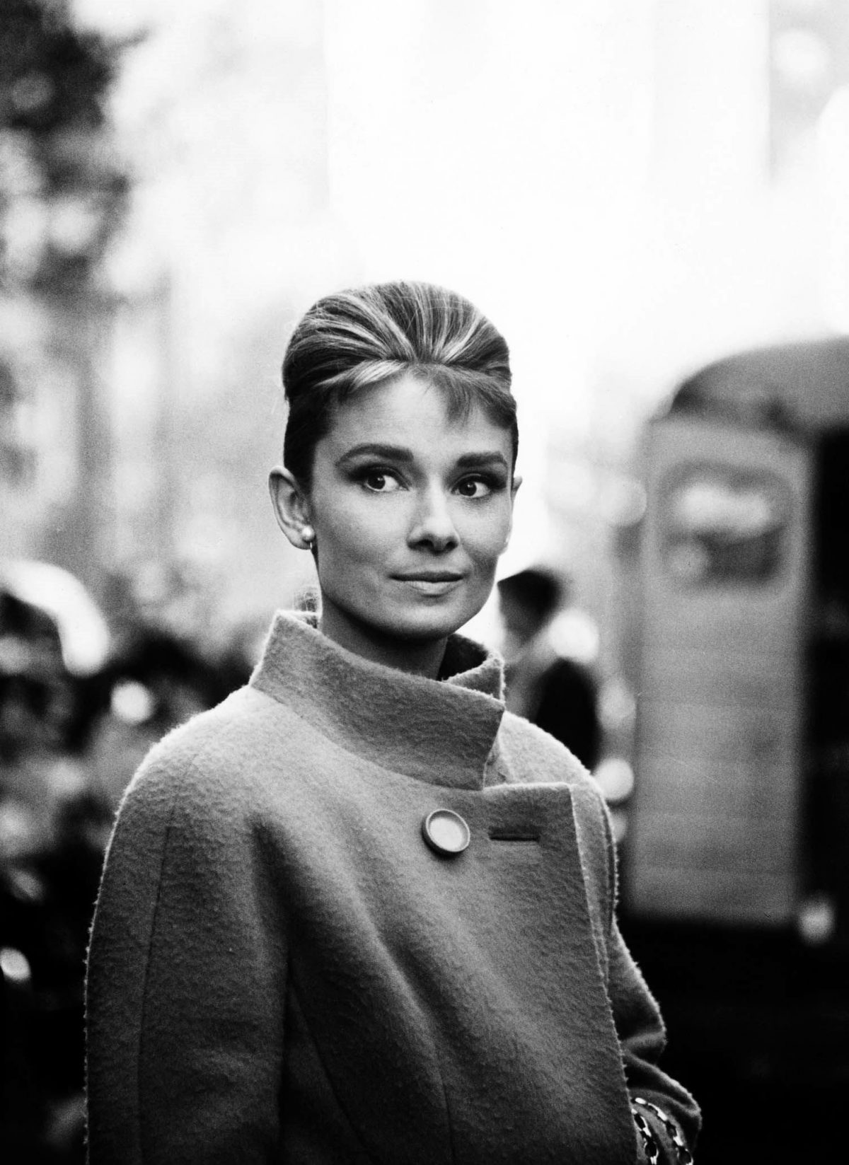 'Audrey Hepburn not Tawdry Hepburn' - Breakfast at Tiffany ...