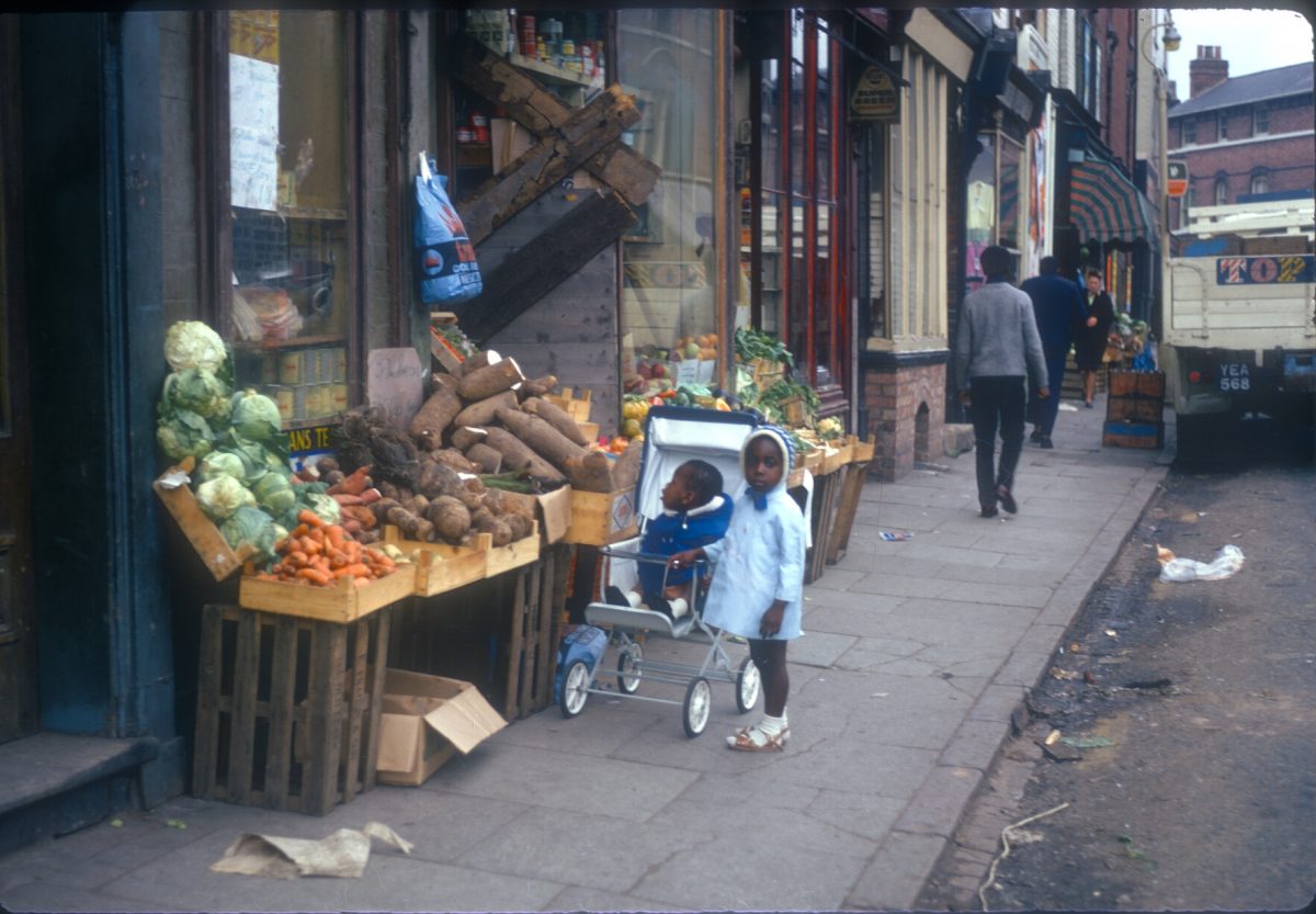 Balsall Heath Longmore Street (Children outside Eastside Vegetable Shop near Balsall Heath Road) - 25 September 1968
