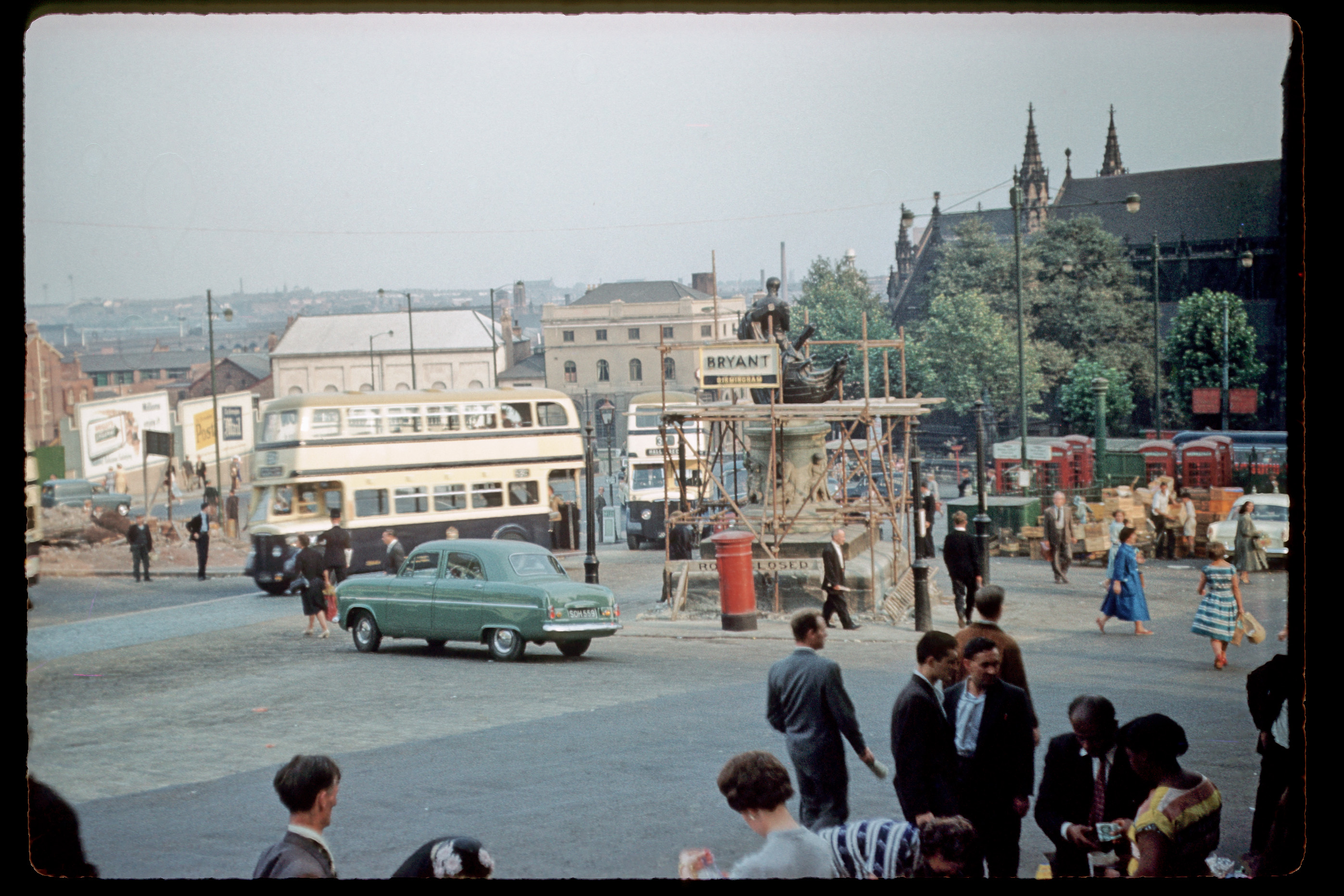 17 Colour Snapshots of Birmingham's Bull Ring Market (September 11 1959
