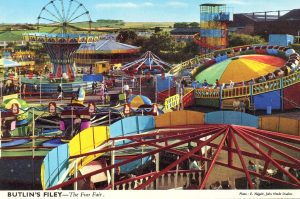 British Amusement Park and Fun Fair Postcards from the 1960s - Flashbak