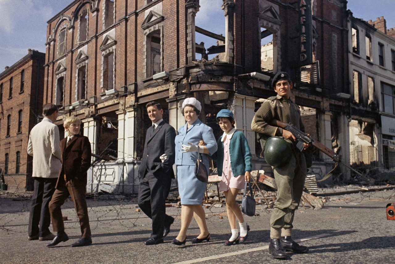 Children In 'The Troubles': Northern Ireland 1969-1981 - Flashbak