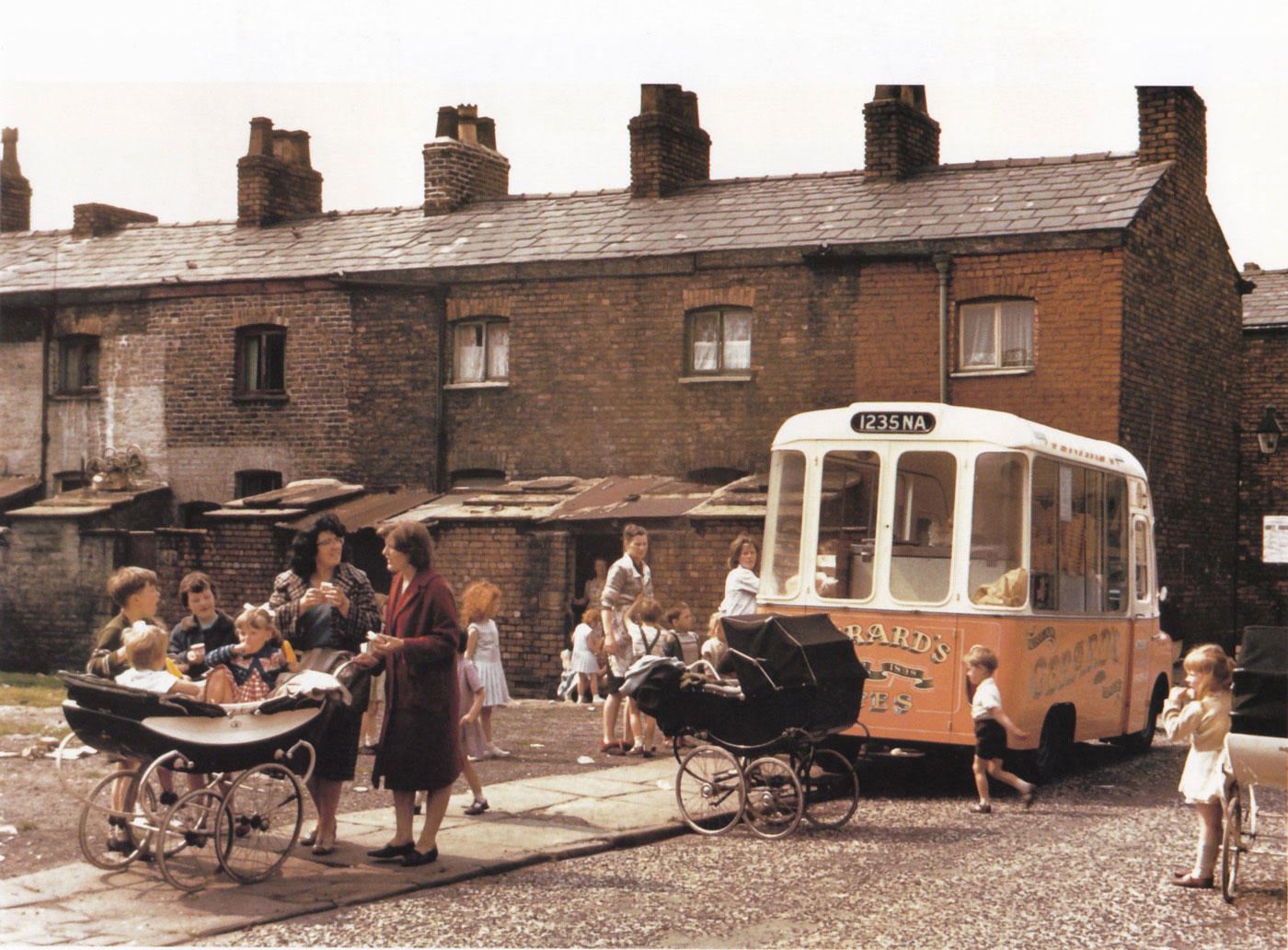 Manchester streets Hulme streets 1960s 1970s