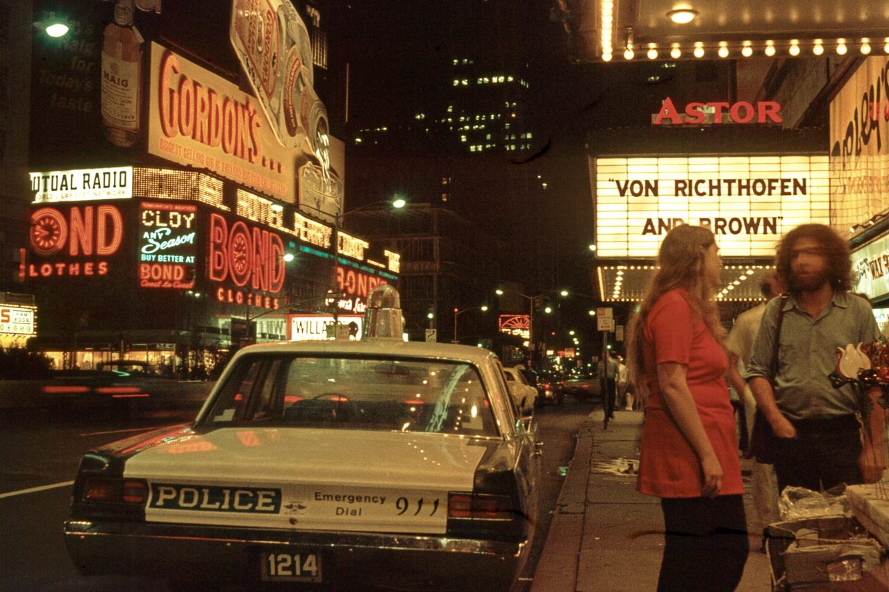 New York City 1971 - Times Square night - Flashbak