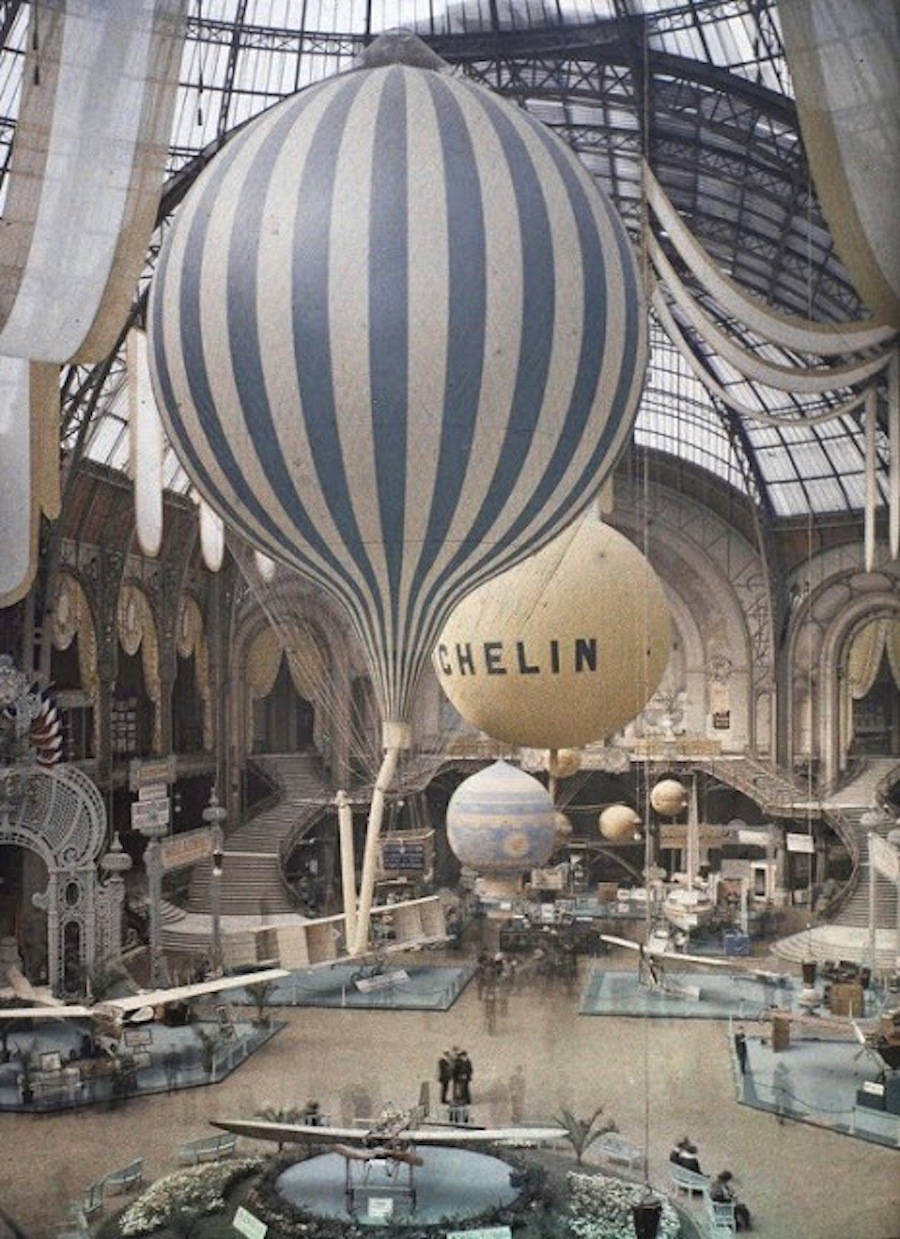 Gorgeous, Color Photographs of Paris Between The Great War And La Belle