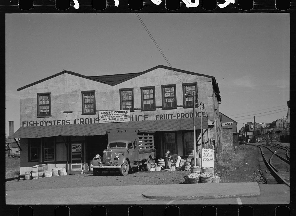 One October Day In Hagerstown Maryland 1937 - Flashbak where is marketplace on facebook app