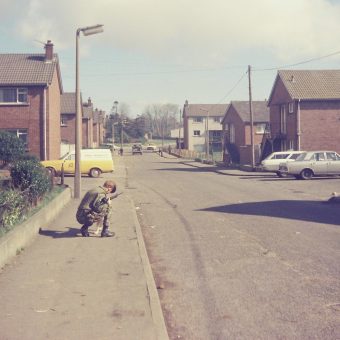 Bawnmore Estate. Belfast Gordon Highlanders on Foot Patrols in Bawnmore ...