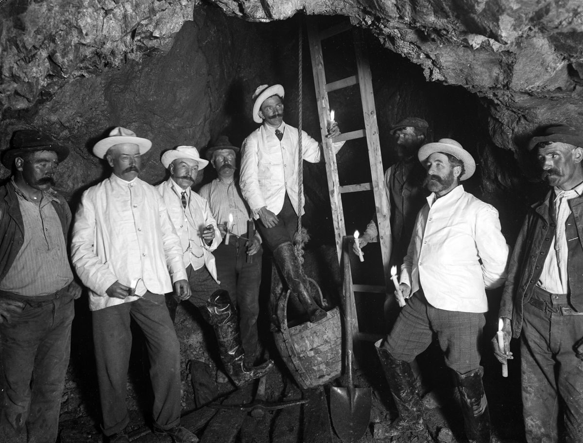 1906 Inside the Bonmahon Mines.