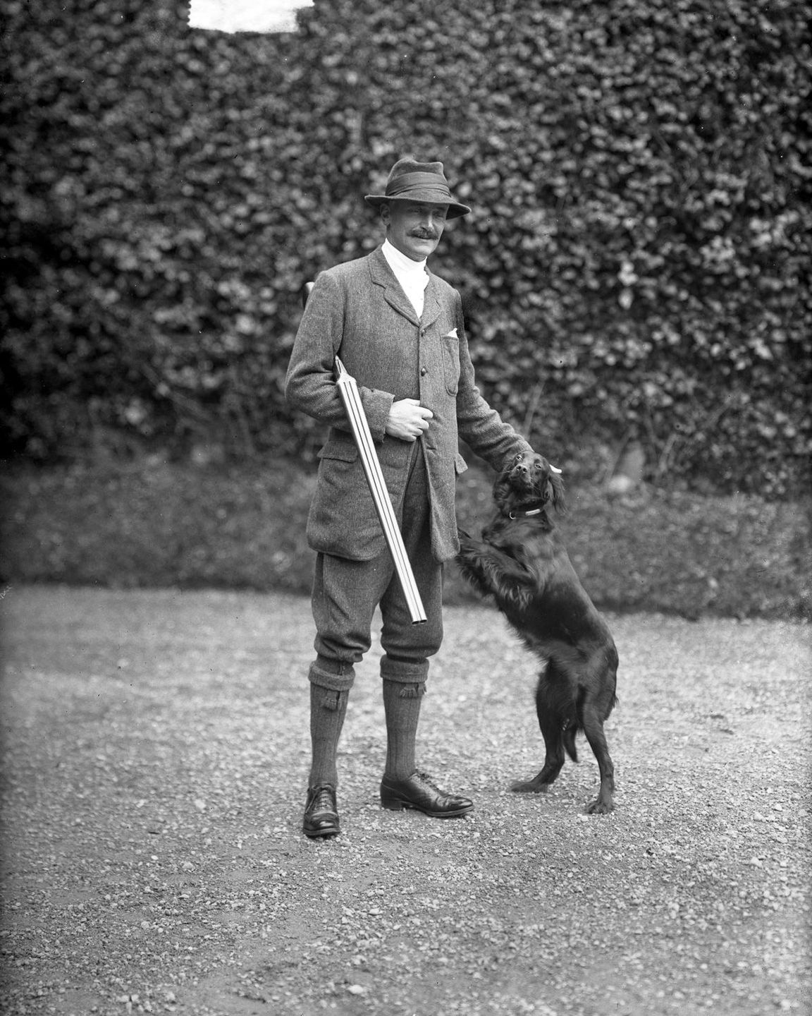 1913 Sir Hercules Robert Langrishe, 5th Baronet Langrishe and his dog.