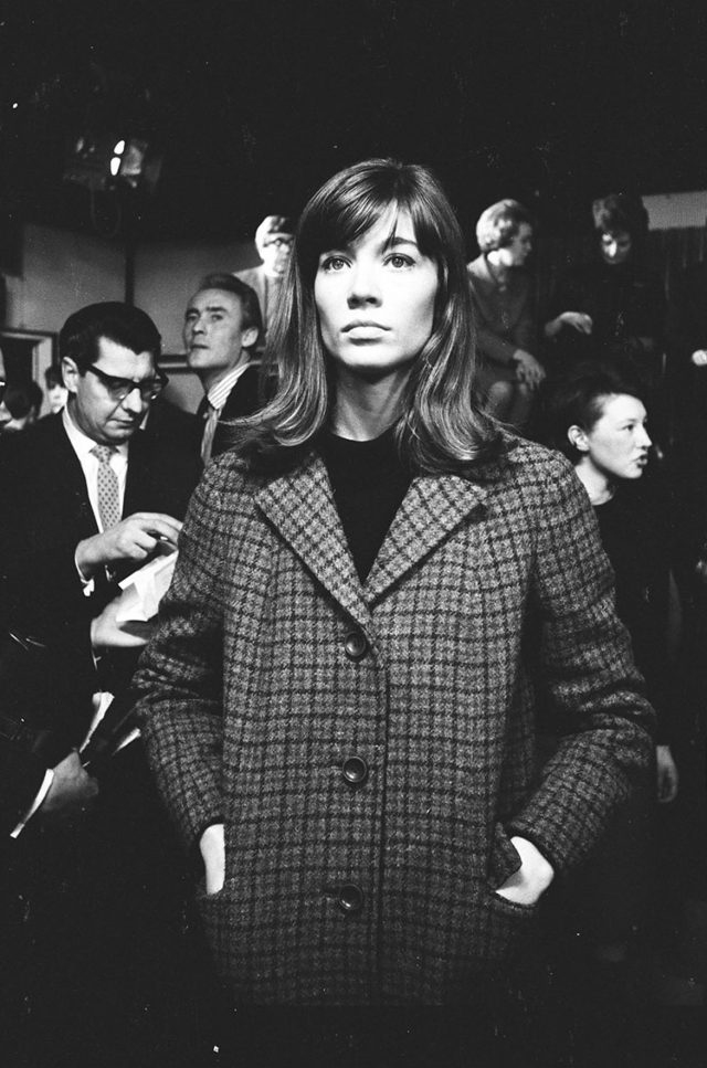 Photographs of Singer Françoise Hardy in London - Flashbak