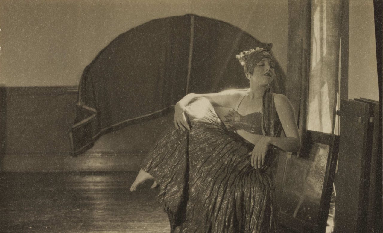 Curtis Moffat, Miss Hoffman, circa 1925-1930