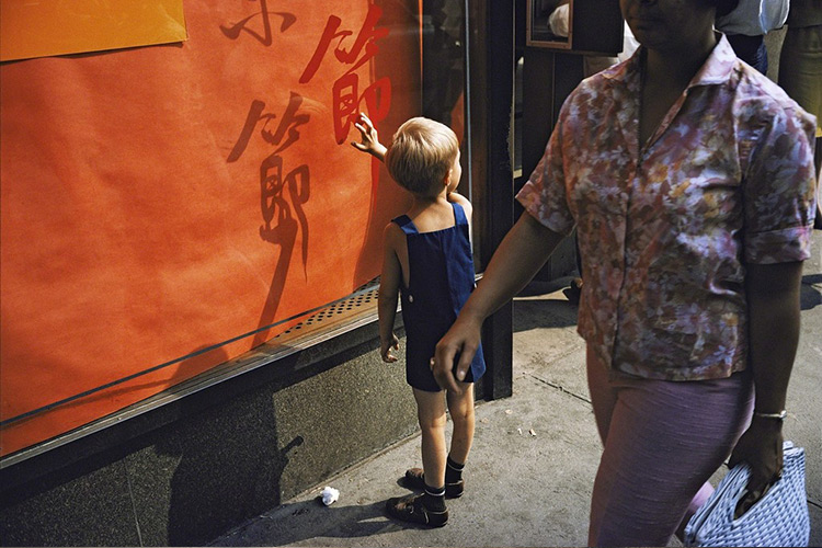 Street Photos of 1960s New York in Kodachrome by Tod Papageorge