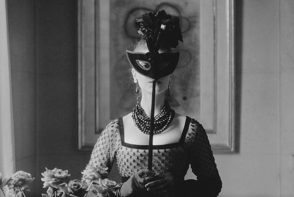 ‘Dior-St.-Laurents-Mask-with-Lola-Dress’-1958-Mark-Shaw