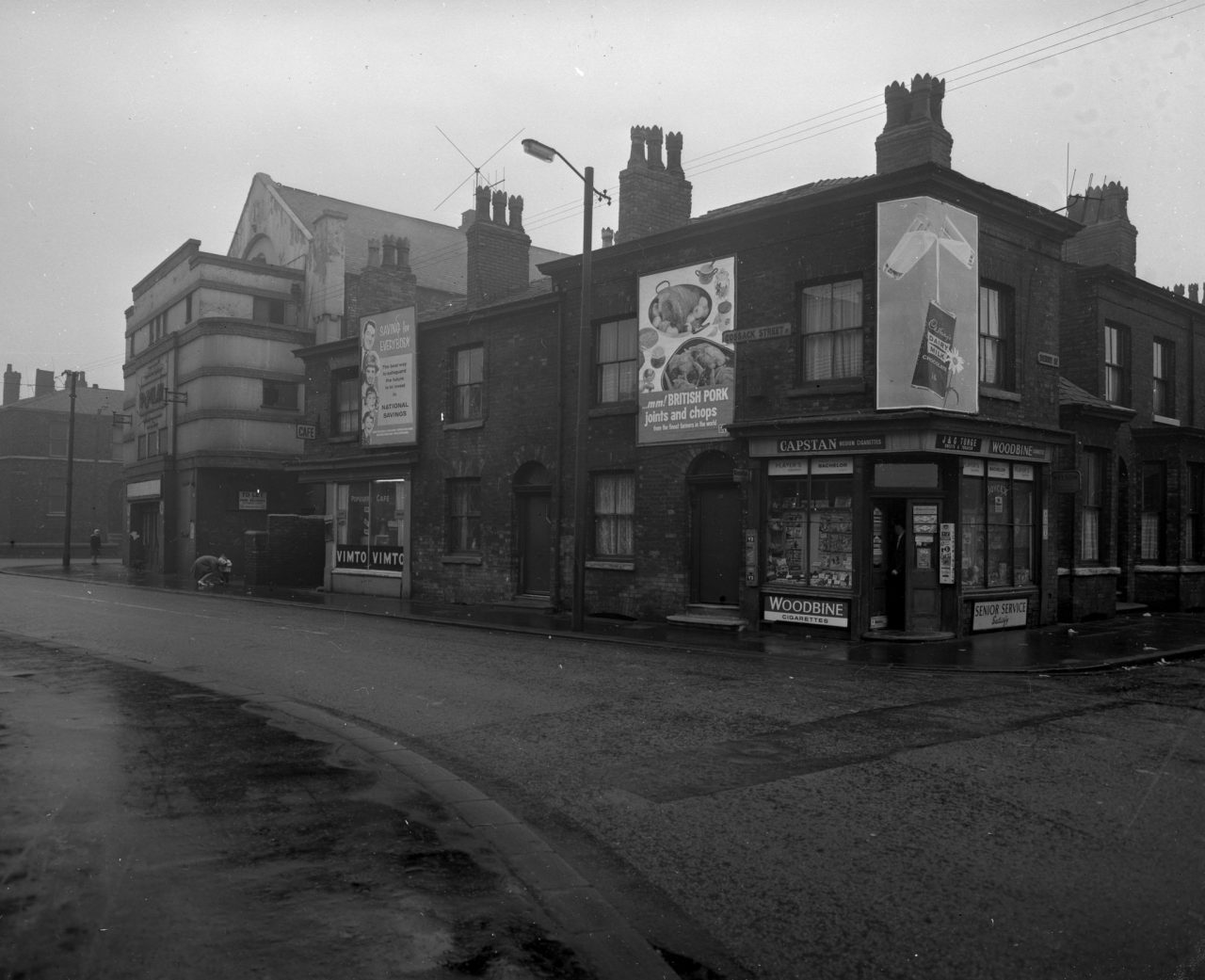 Photographs of an Austere and Dour Manchester from 1963 - Flashbak