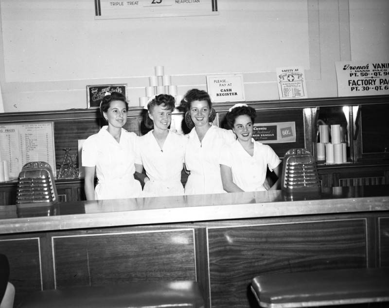 Currie’s Ice Cream Parlors LA 1946 California