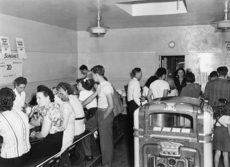 Currie’s Ice Cream Parlors LA 1946 California