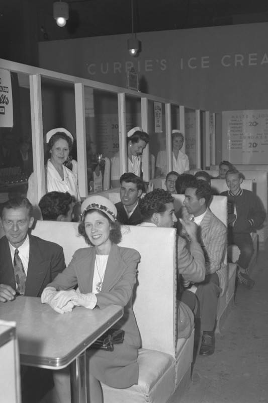 Currie’s Ice Cream Parlors LA 1946 California