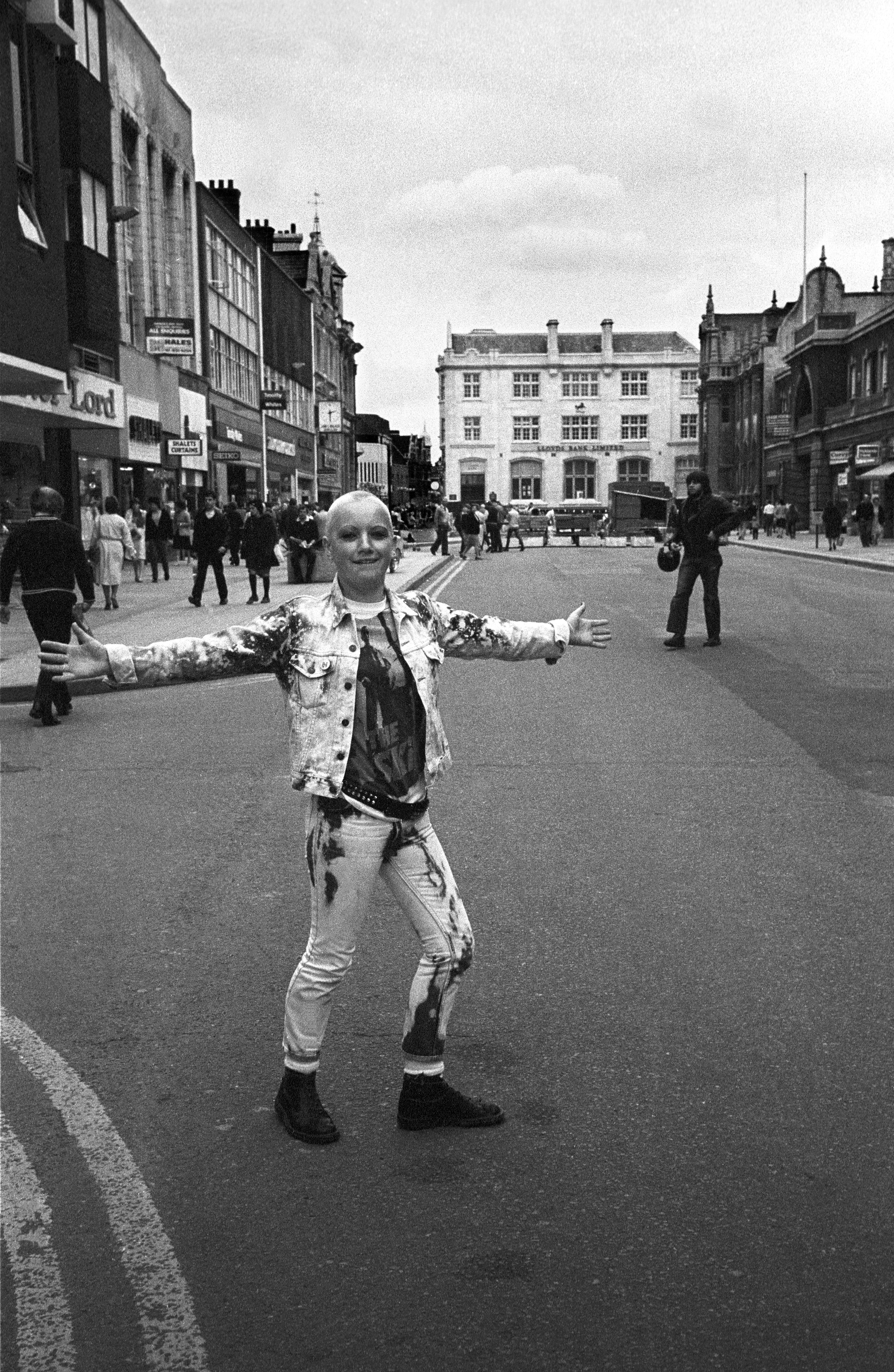reunions chris porsz street photography peterborough 1970s