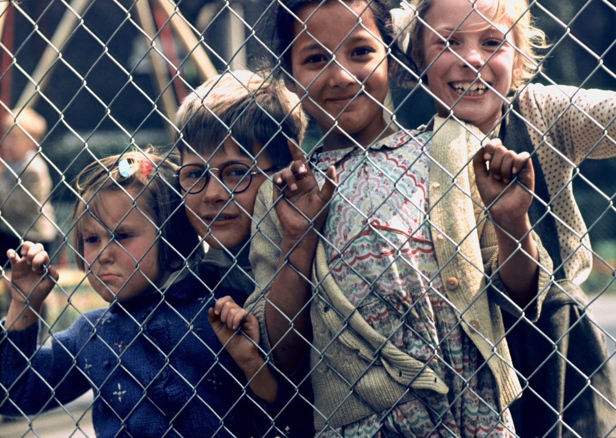 Behind the Picture: Children at a Puppet Show, Paris, 1963