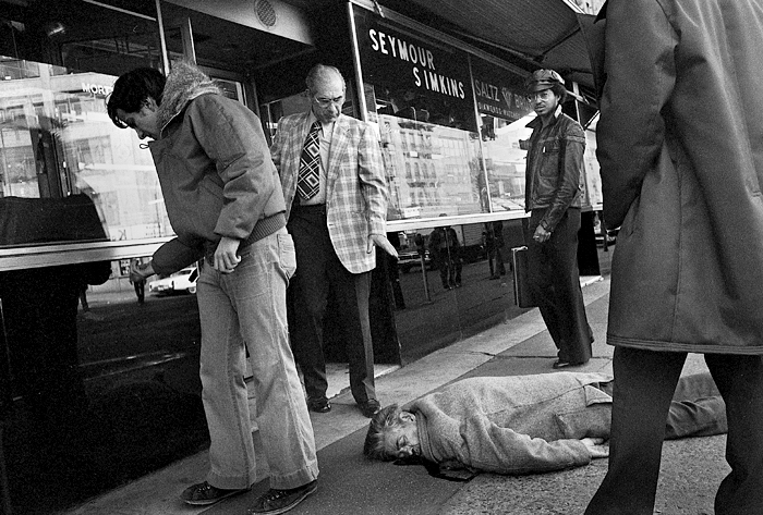 Need help, 1976 Manhattan, NY