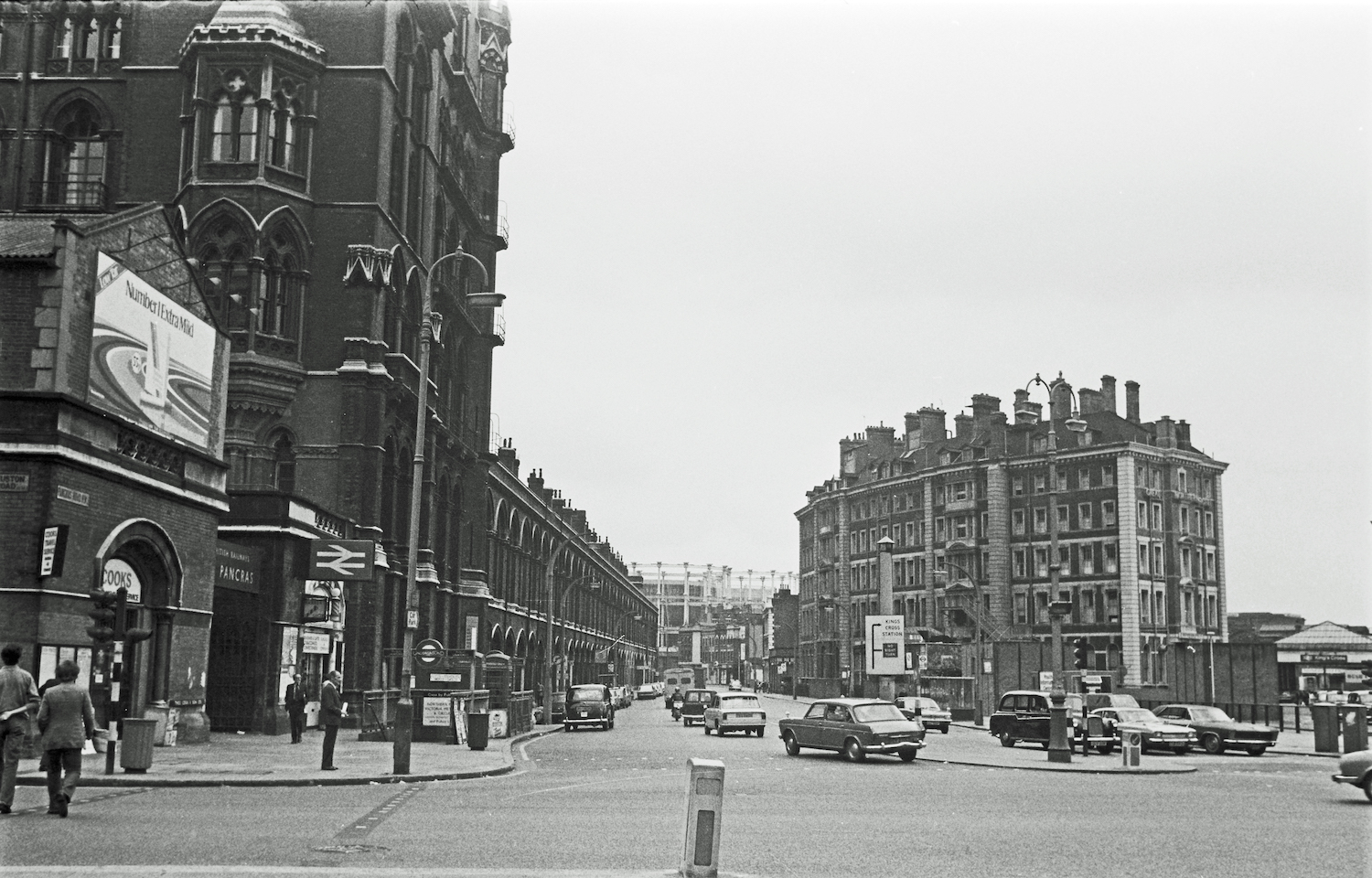 1950 году словами. Пригороды Лондона 70х. Лондон 20 век. Пригород Лондона 1950. Великобритания 1950-е.