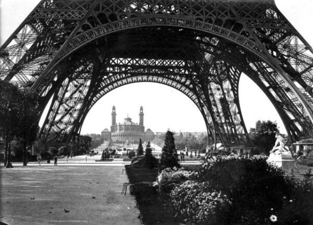  background, 1920 by Pierre-Yves Petit