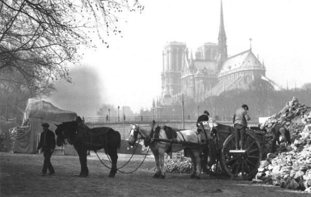 Pierre Yves-Petit paris 1920s notre dame