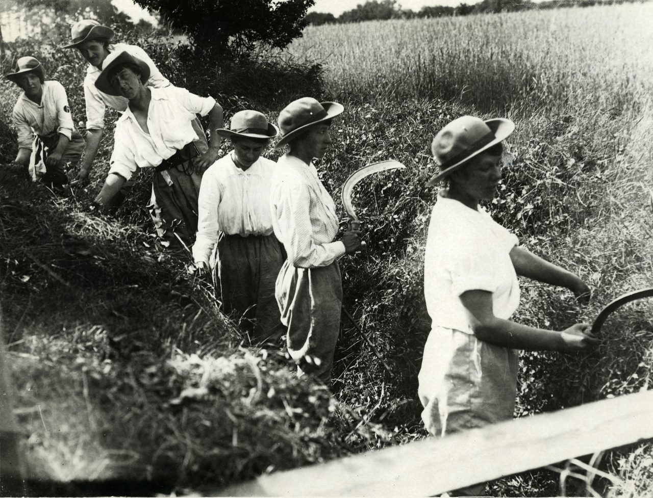 1918 Women World War workers