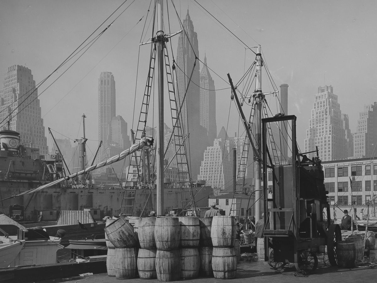 New York City 1940s 1950s 1946 Fulton Fish Market wharf