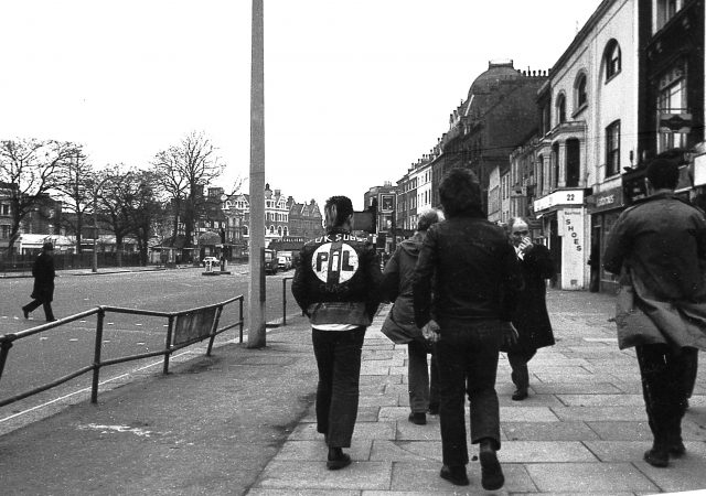 'The Morning After' - Evocative Photos of London 1980-85 - Flashbak