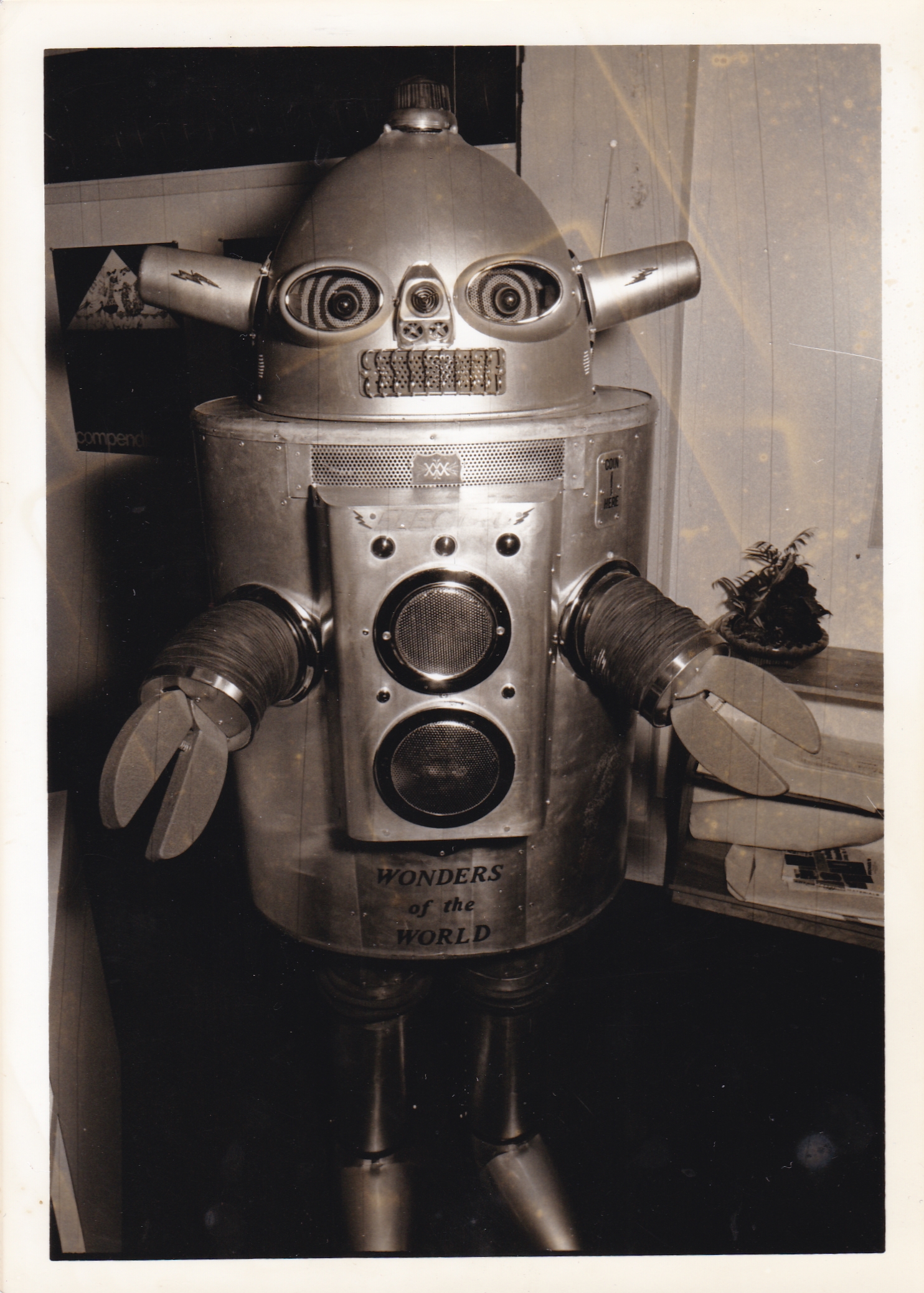 snapshots robots vintage