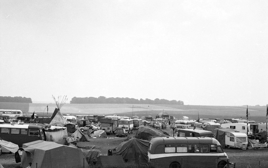 Stonehenge-free-festival-1984