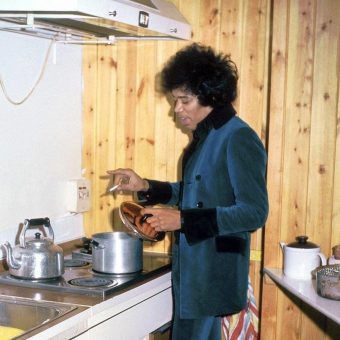 At Home With Jimi Hendrix (1966)