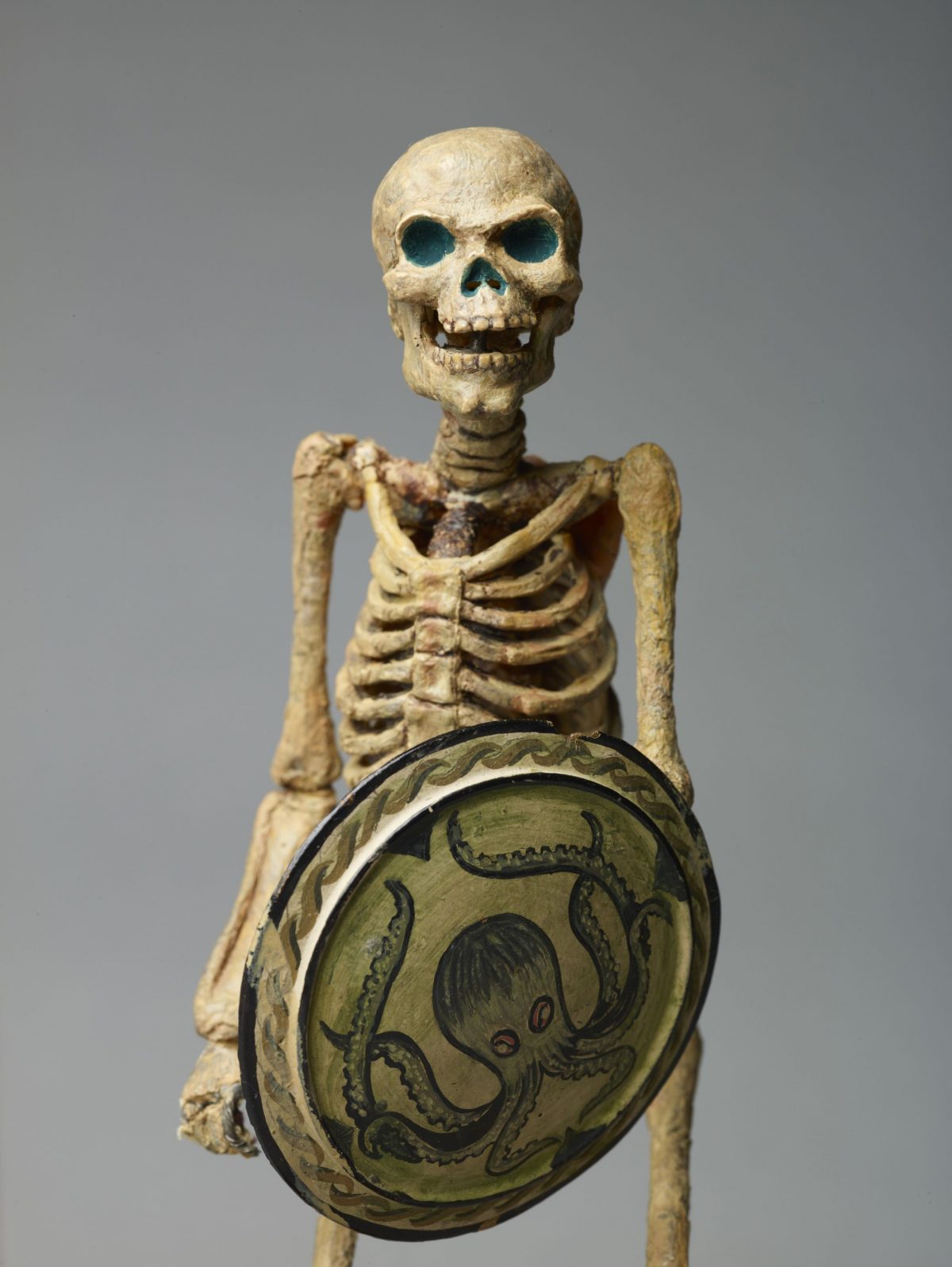 Original Skeleton model from Jason and the Argonauts, 1963; octopus shield by Ray Harryhausen (1920-2013), armature by Fred Harryhausen, c.1962 Collection: The Ray and Diana Harryhausen Foundation (Charity No. SC001419) © The Ray and Diana Harryhausen Foundation Photography: Sam Drake (National Galleries of Scotland)