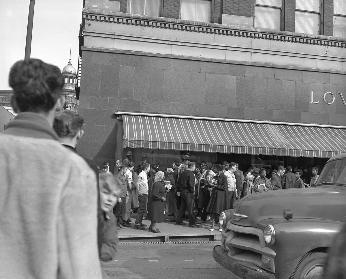 February 1960 Chattanooga sit-ins Courageous high schoolers take on angry mobs and fire hoses