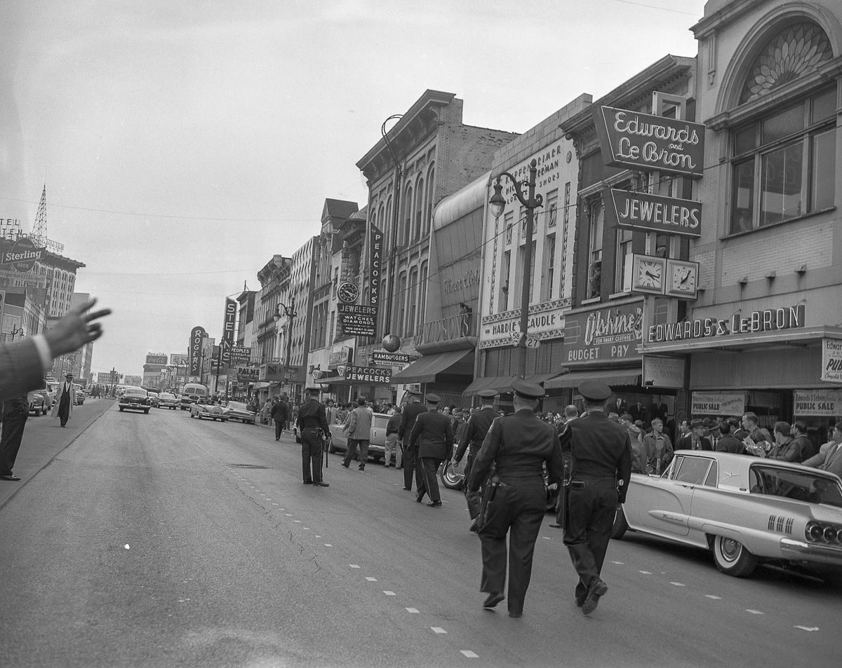 February 1960 Chattanooga sit-ins Courageous high schoolers take on angry mobs and fire hoses