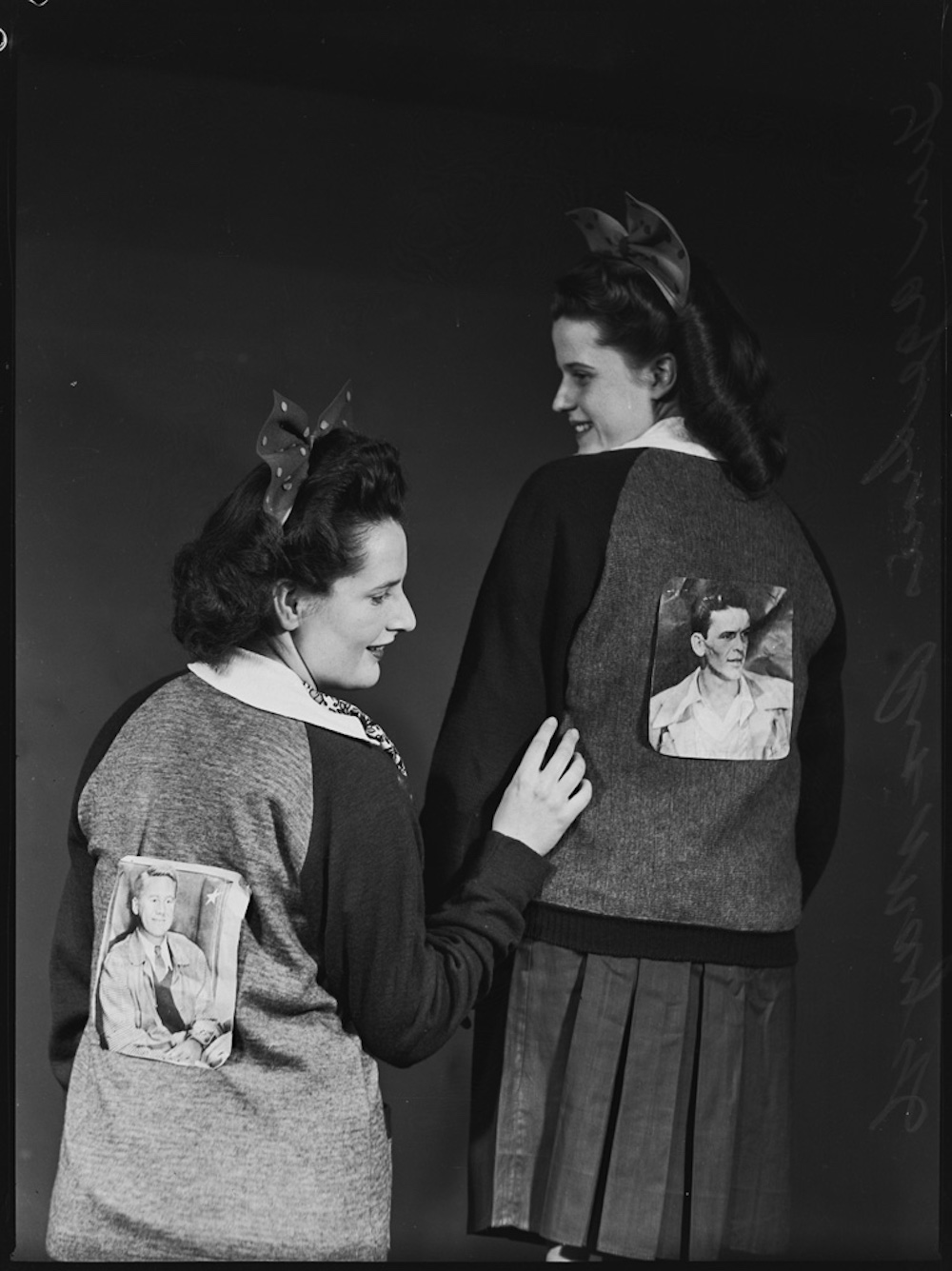 teenagers, Sydney, 1946