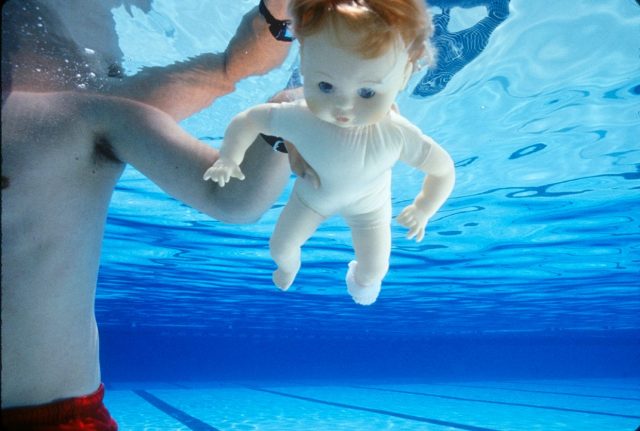 How I Shot The Cover To Nirvana's 'Nevermind' - Flashbak