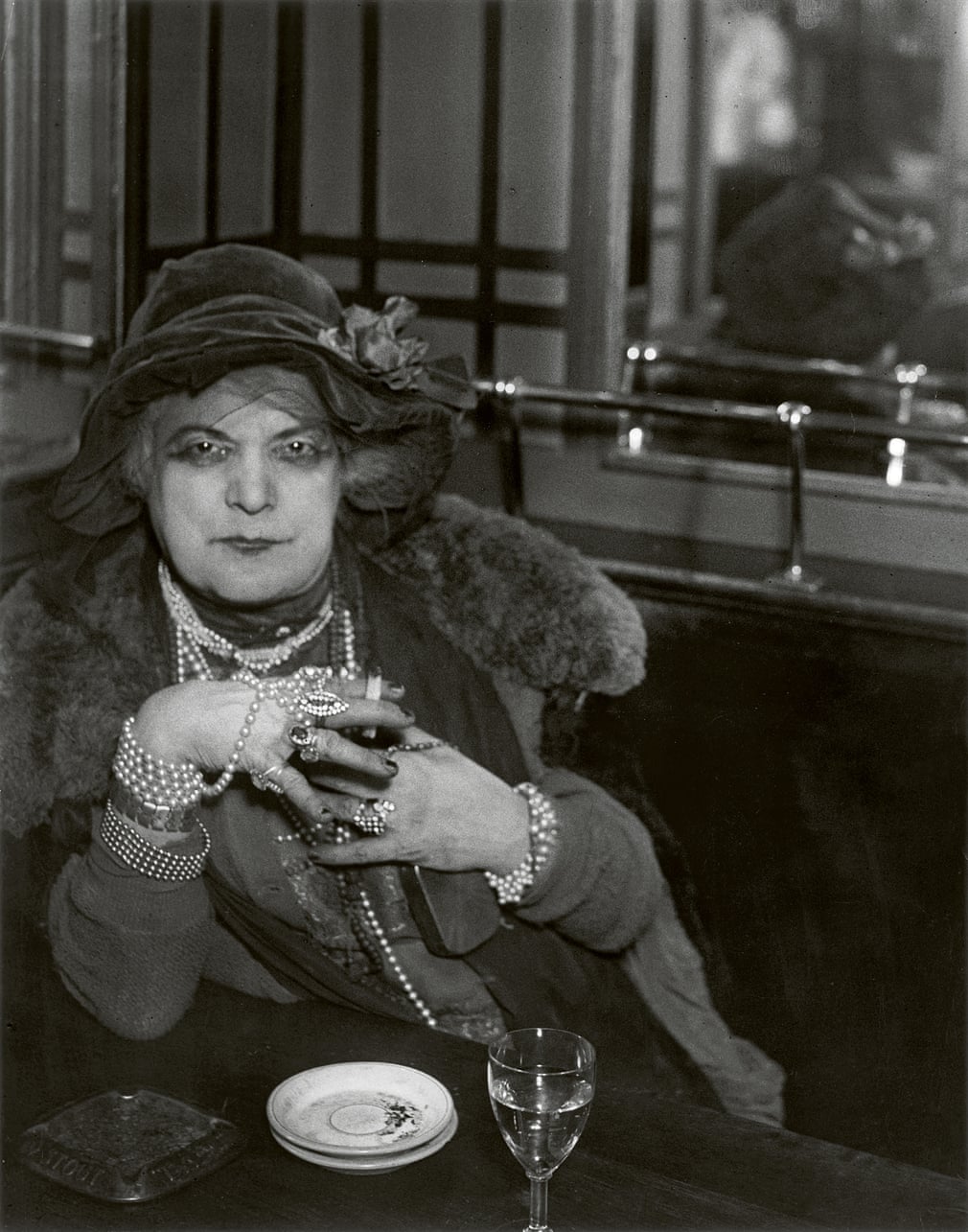 La Môme Bijou, Bar de la Lune, Montmartre, 1932