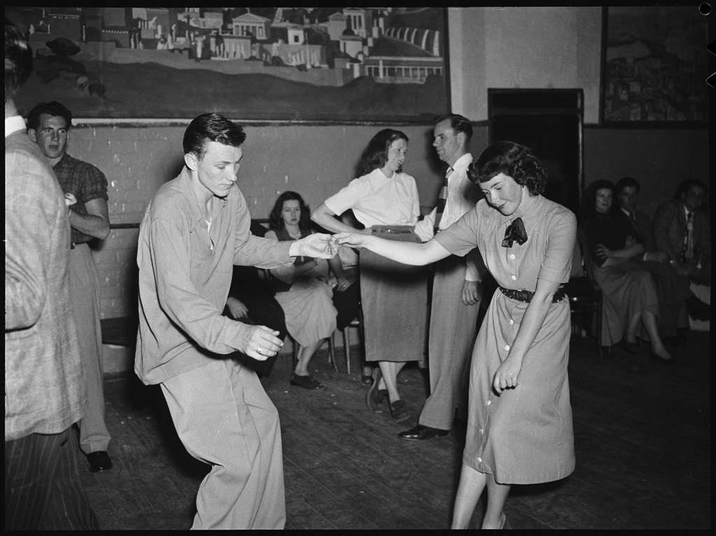 Teenagers, Pix, 21 October 1949 - Flashbak