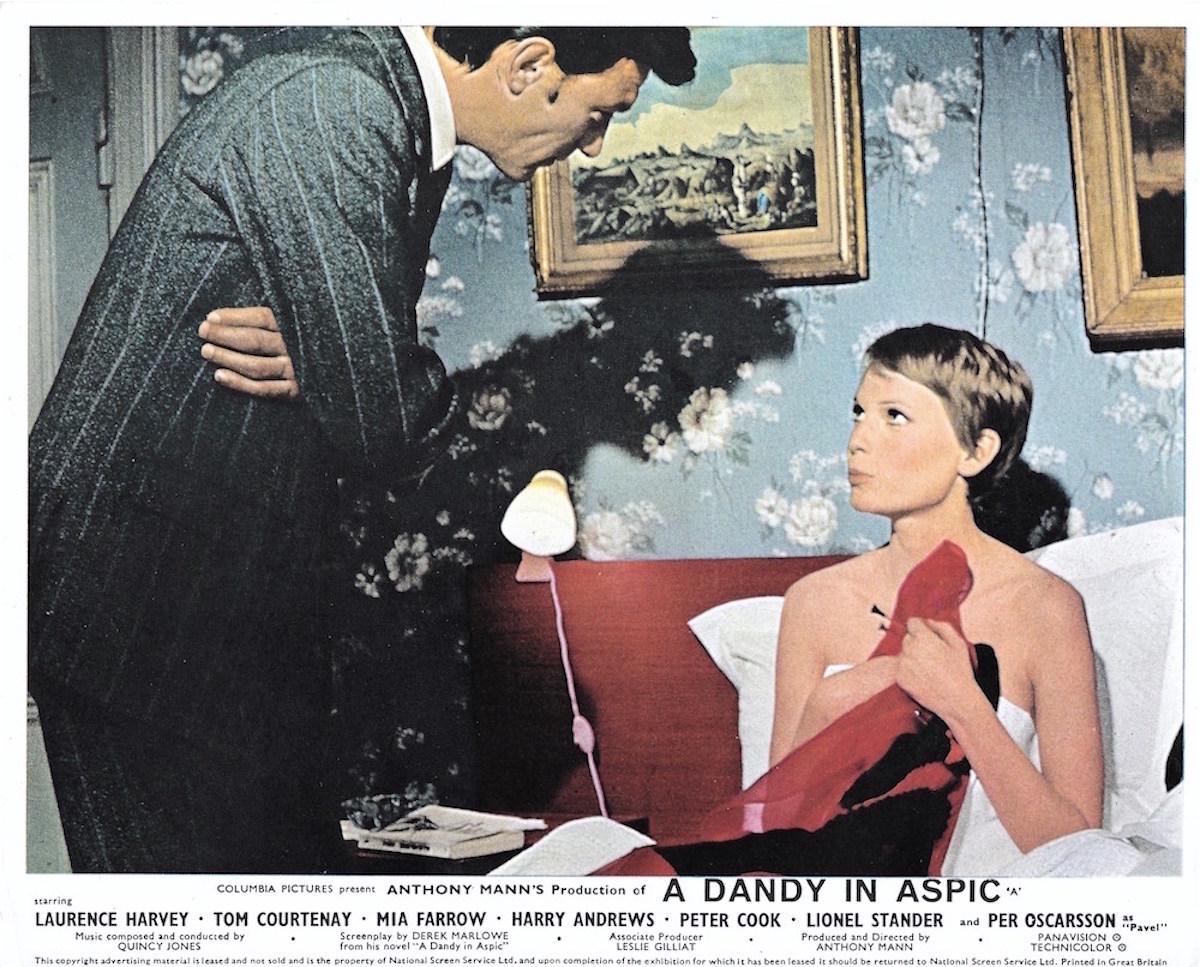 A Dandy in Aspic, Laurence Harvey, Mia Farrow, Derek Marlowe