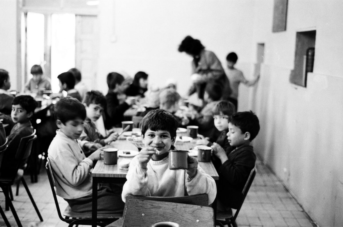 Nicolae Ceaușescu Romnian orphans 1990s