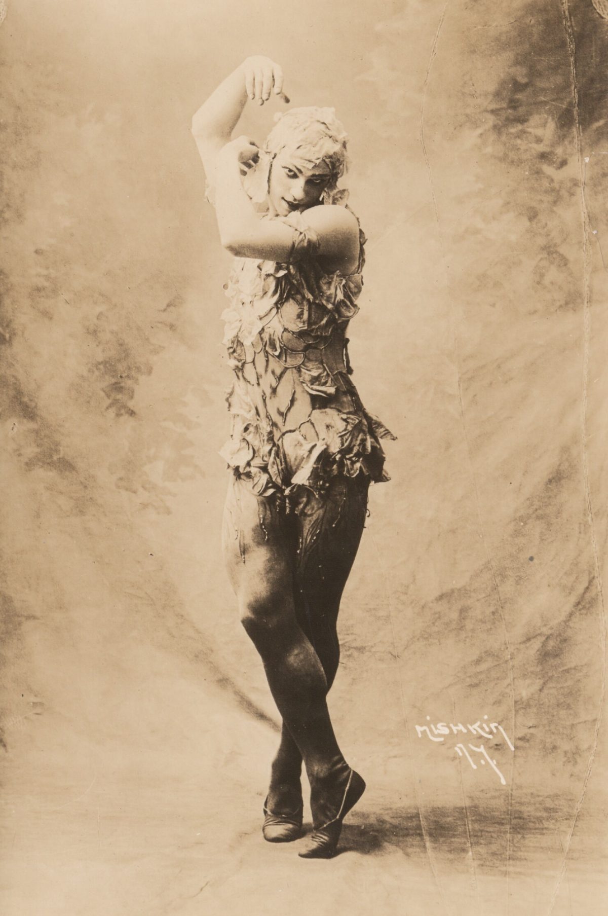 Vaslav Nijinsky in Le Spectre de la Rose, 1911