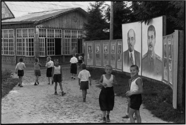 Found Photos Of The Soviet Summer Camps That Trained Generations Of