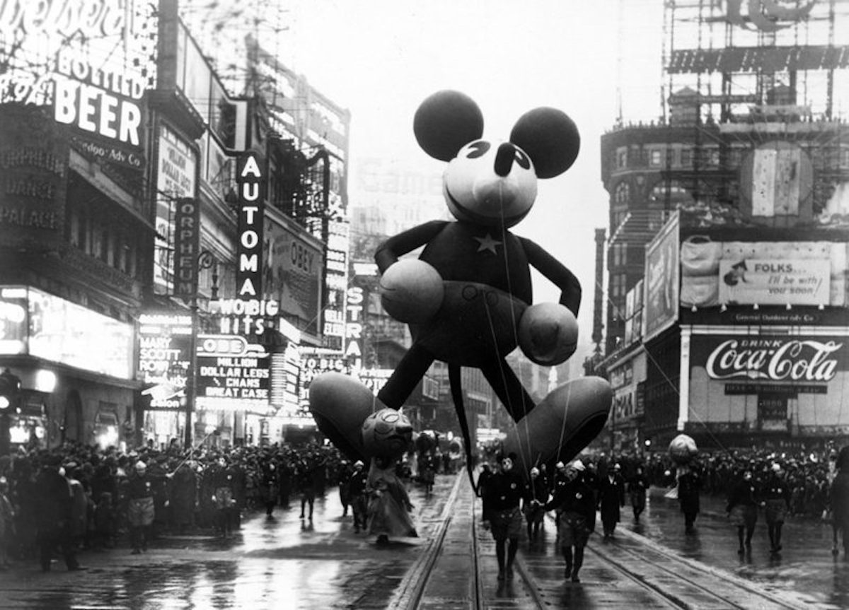 Tony Sarg puppets New York Macy's Thanksgiving Parade