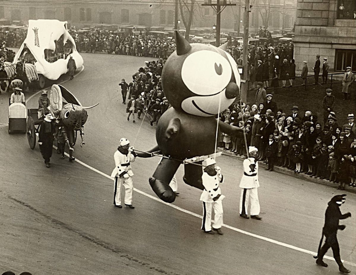 Tony Sarg puppets New York Macy's Thanksgiving Parade Felix The Cat